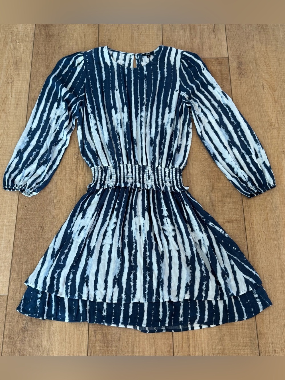 Rails Inez Dress Medium Navy Ivory Tie Dye Smocked Tiered Mini Dress NWOT